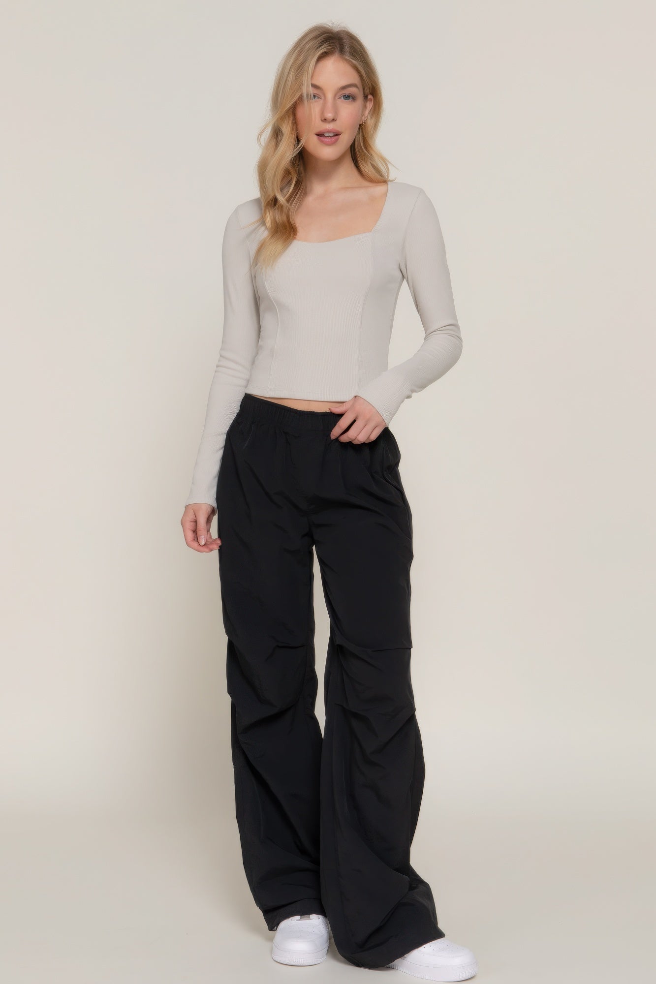 Long sleeve sweetheart knit top