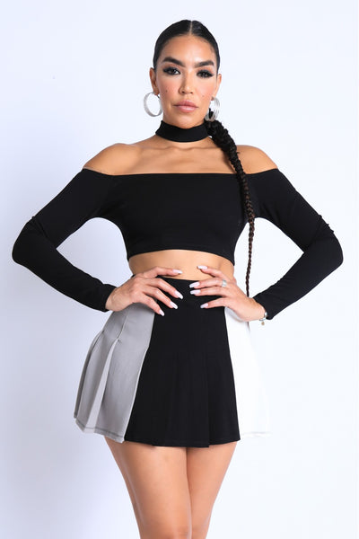 Choker Off-shoulder Top and Pleated Skirt Set