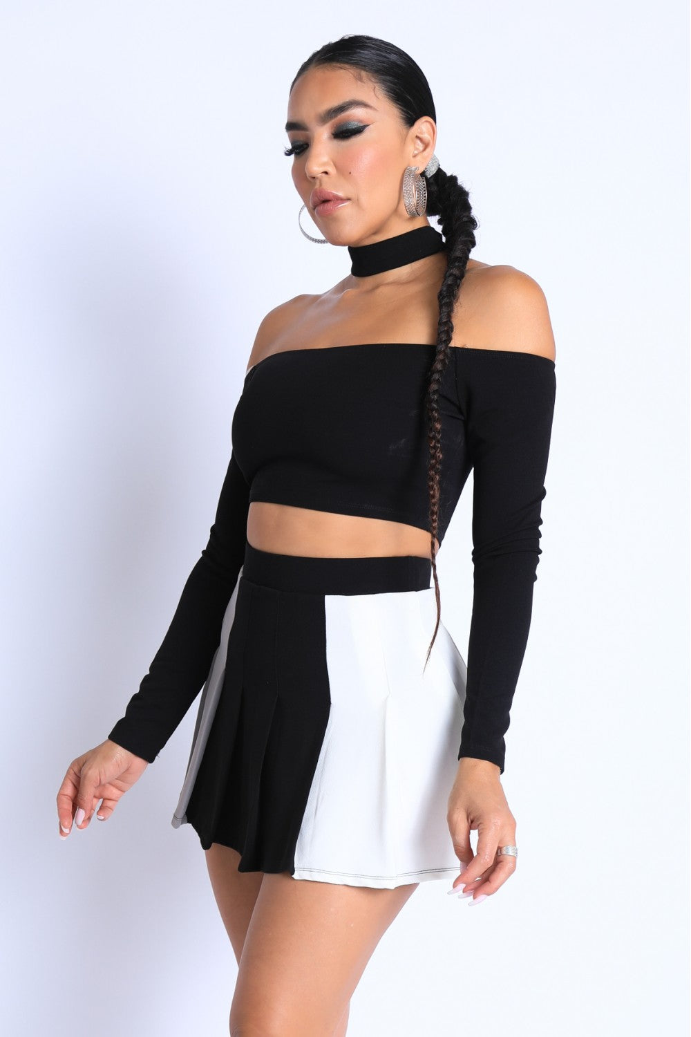 Choker Off-shoulder Top and Pleated Skirt Set