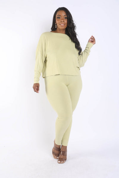 Pink Famous Plus Pants set. Women in plus size lime green pants set. 